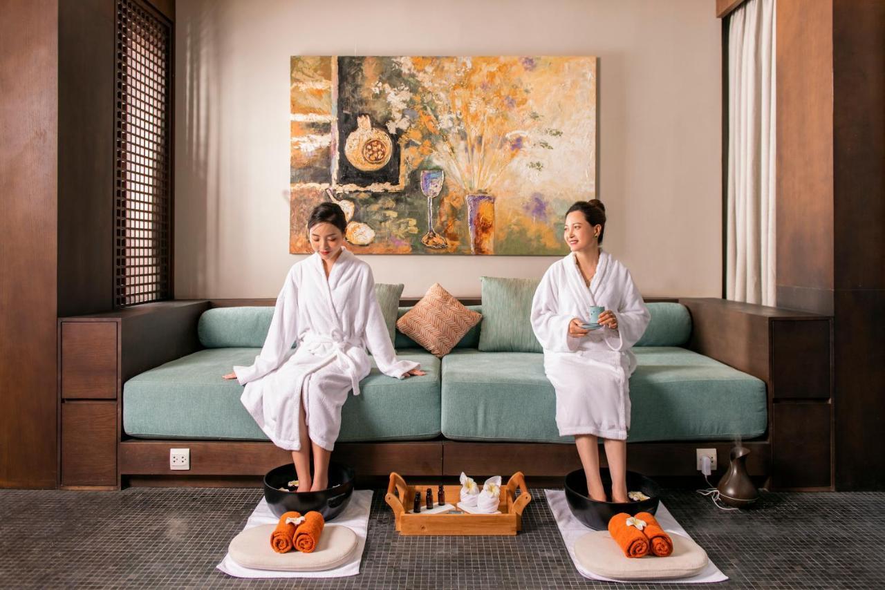 Oakwood Ha Long Hotel Buitenkant foto