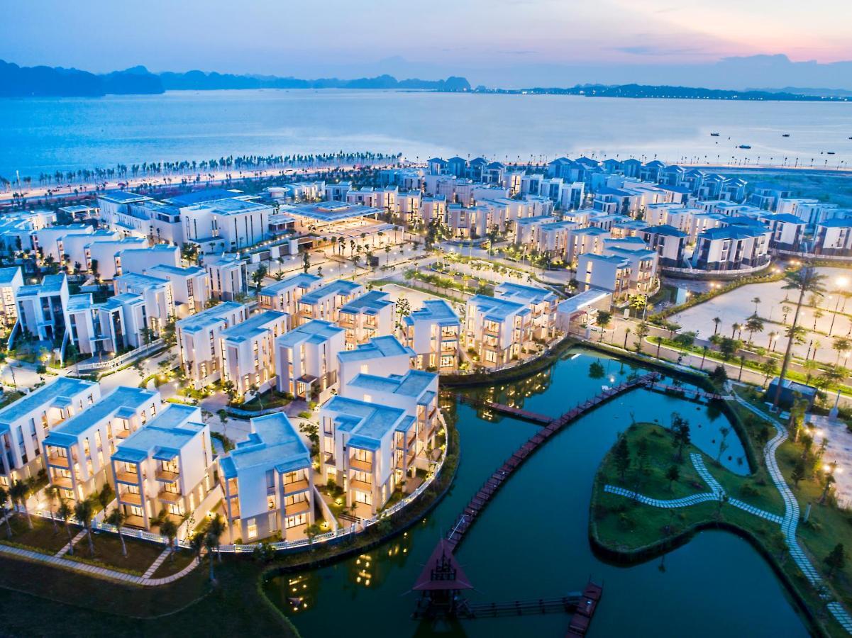 Oakwood Ha Long Hotel Buitenkant foto